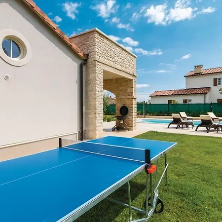 Vila San Kirin***** Olivia *